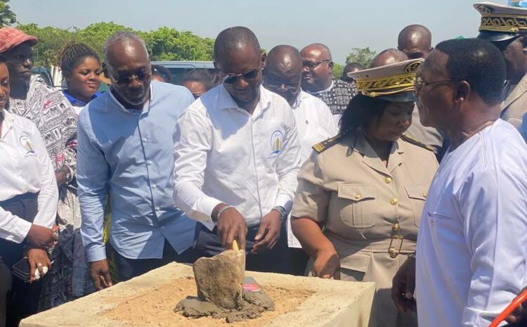  Pose de la première Pierre de la cité AKWABA Botro